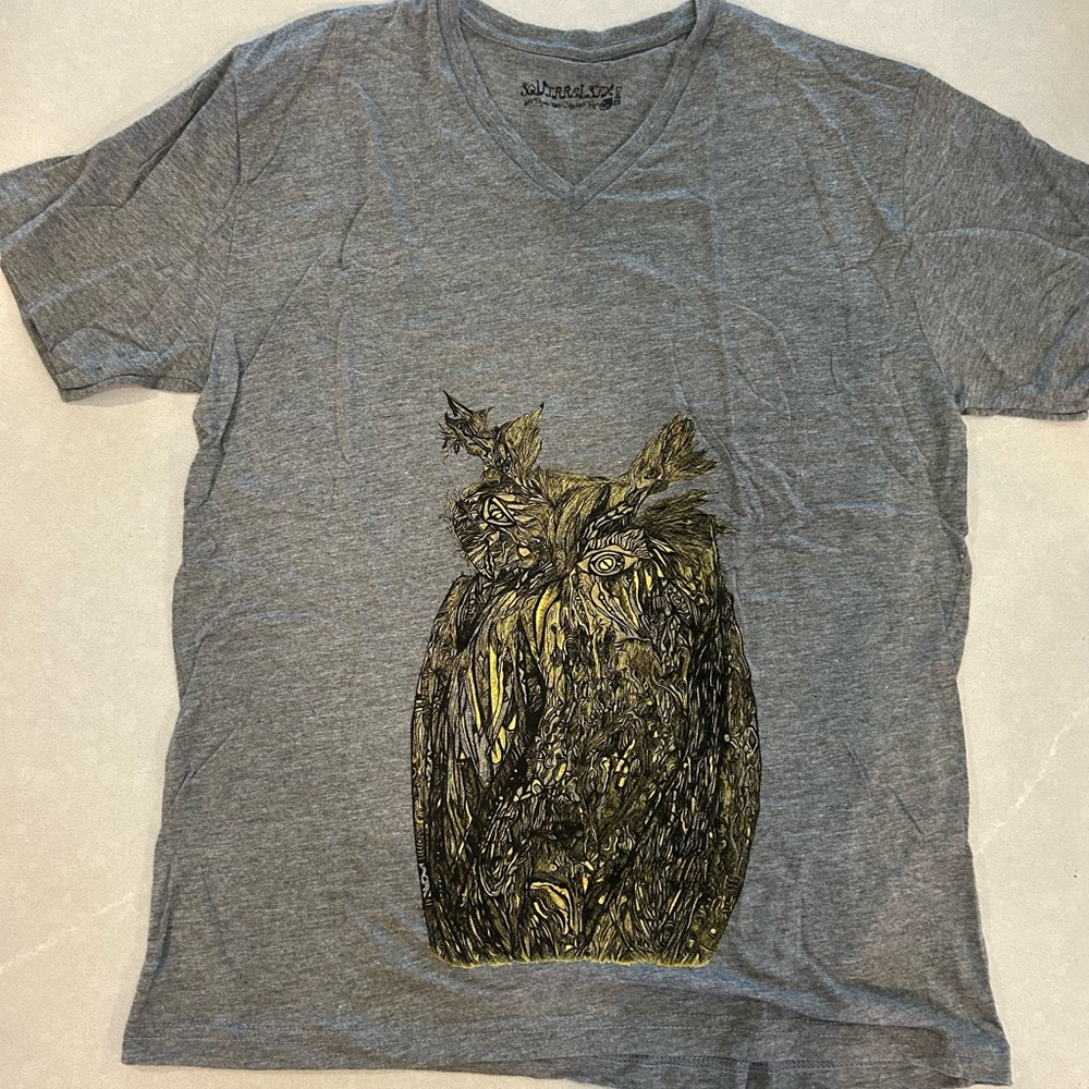 NWOT Gray Owl Graphic T-Shirt